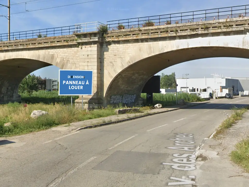 Panneau 8m² Av. des Arches - Arles