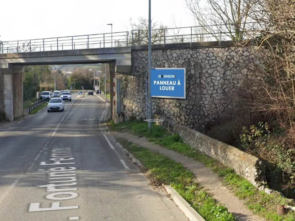 Panneau 4m² Av. Fortuné Ferrini - Luynes