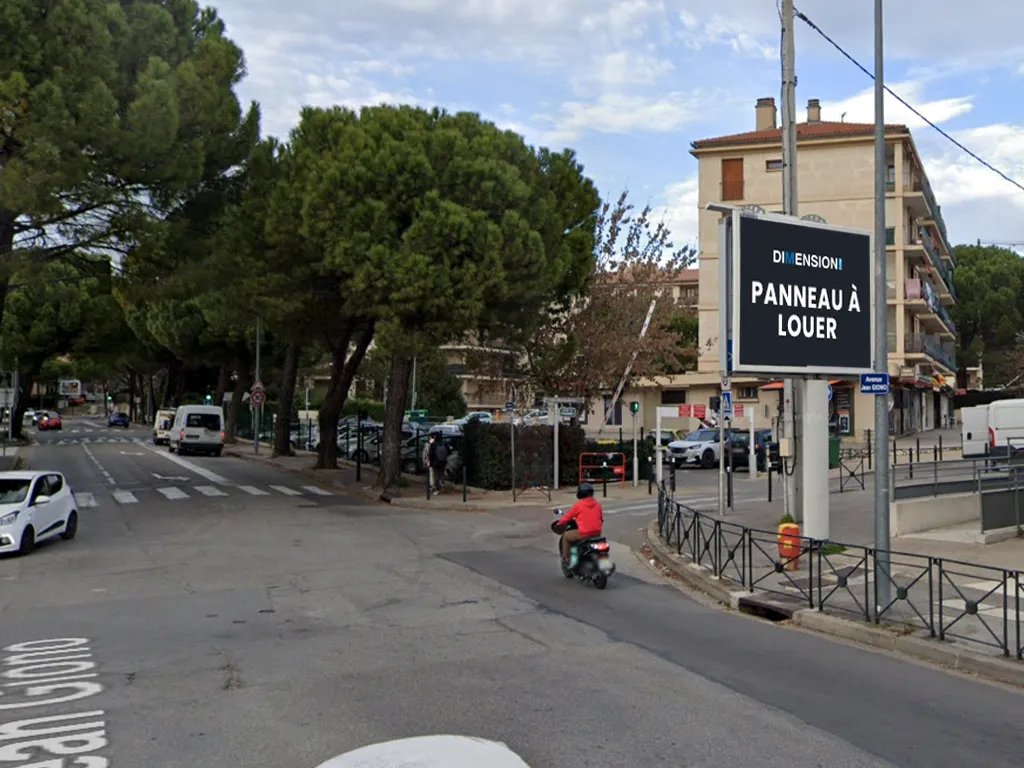 Panneau 8m² Dos TriV. Avenue Jean Giono - Aix en Provence